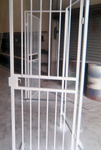 Standard security gate with frame